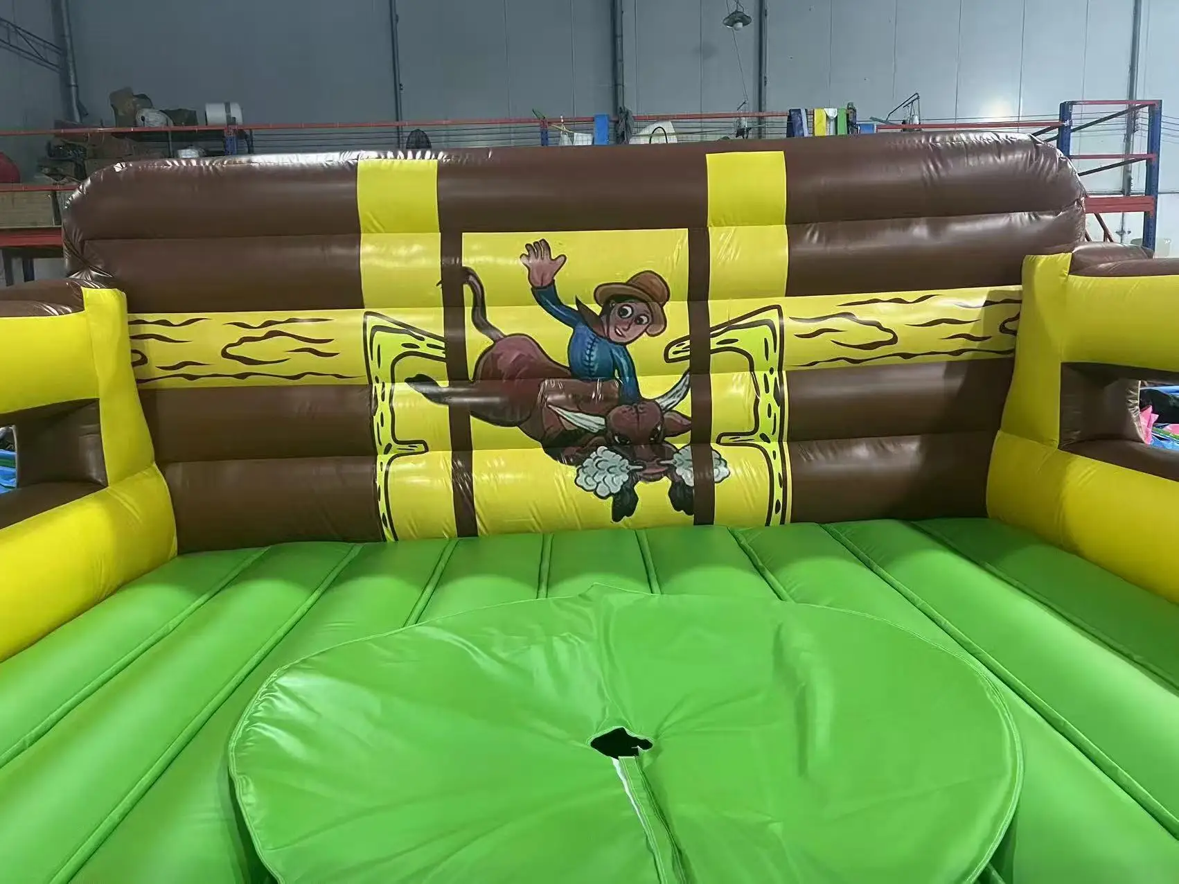 Durable Mechanical Bull Rodeo Inflatable Riding Machine For Thrilling Entertainment And Fun Activities