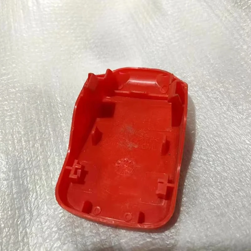 Super Sale For Peugeot 208 2008 301 308 Citroen C3 C4PICASSO DS7 Plug-in Guard Positive Terminal Cover 9673695080