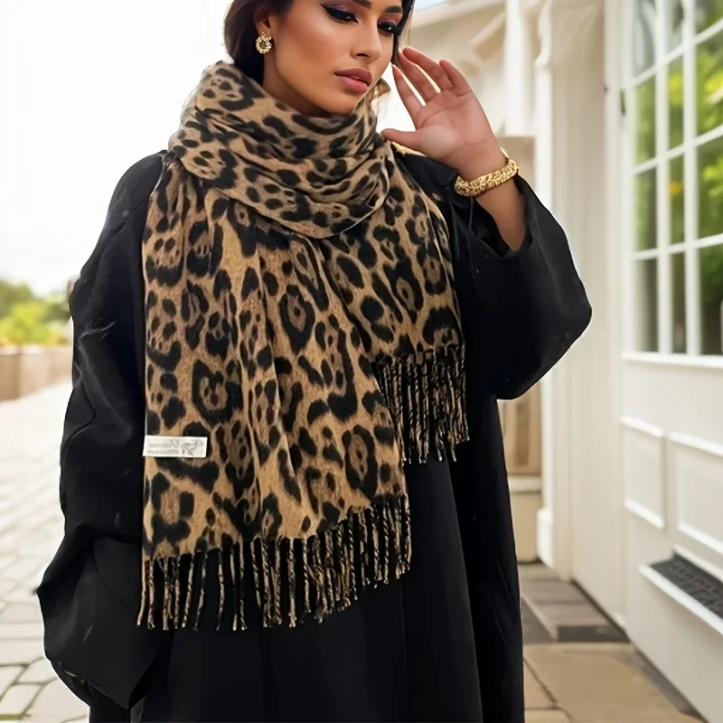 Retro Leopard Scarf Women\'s Autumn Winter Classic Tassel Shawl 2025 Hot Warmth Sexiness