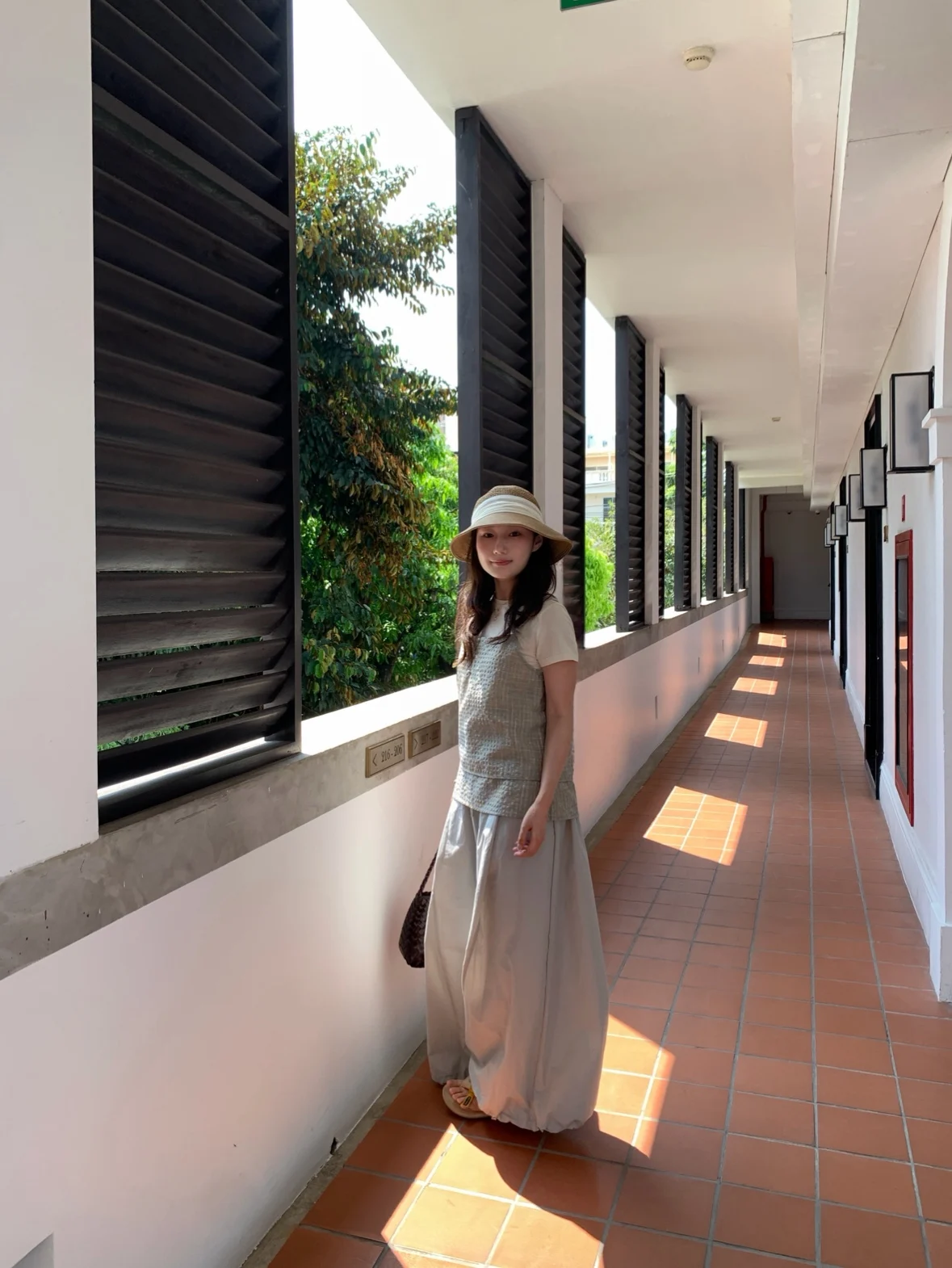 

Женские повседневные свободные брюки-фонарики с тонкой талией, защипами по низу, эффектом тай-дай, серо-голубые, из смесового хлопка, весна 2026, асимметричные