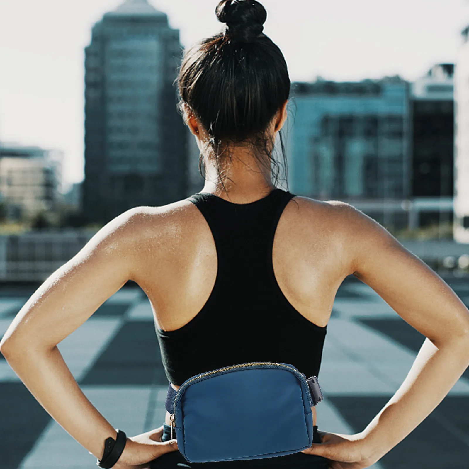 Sac banane élégant et simple pour femme, idéal pour la course, le fitness, la randonnée, les voyages – Pochette ajustable et stylée pour téléphone, clés et effets personnels