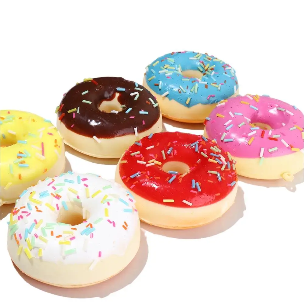 Künstlicher Donut 6,2 cm/2,4 Zoll Fotografie Dekoration Neuheit Spielzeug Simulation Donuts Squeeze Spielzeug Simulation Kuchen Donut Kegel Spielzeug