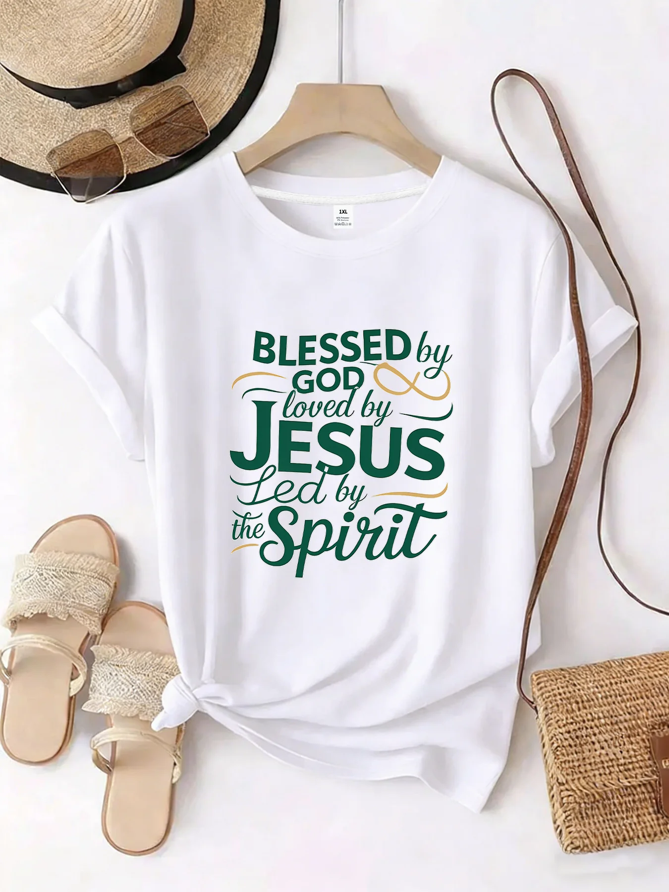 

【WZM10613】Creative letter printed plus size women's round neck T-shirt summer casual short sleeved top street fashion versatile