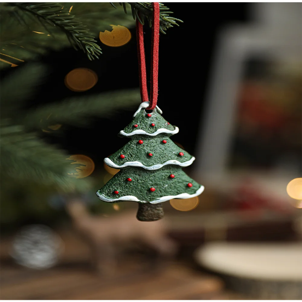 New Christmas Resin Pendant Horse Xmas Tree Decoration Christmas Socks Gift House DIY Kids Toys Gifts Xmas Ornaments Navidad