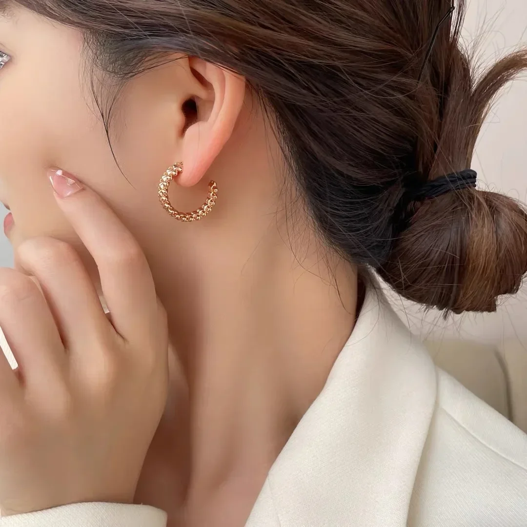 

2025 New S925 Silver Gold Plated Willow Nail Earrings for Men and Women Ins Style Fashion Classic Rings Party Jewelry Gifts
