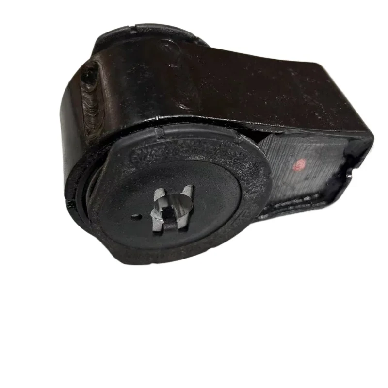670003304 Differential Rear Axle Bracket Spare Parts Differential Anti Vibration Pad for Maserati Jiboli (M157) President (M156)