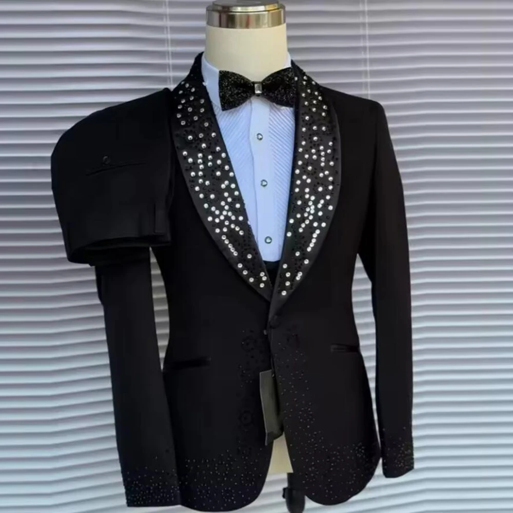 

Роскошные мужские костюмы с камнями из бисера на свадьбу, комплект из трех предметов, кристаллы, шаль с лацканами, пиджаки для выпускного вечера, индивидуальный смокинг для банкета и жениха