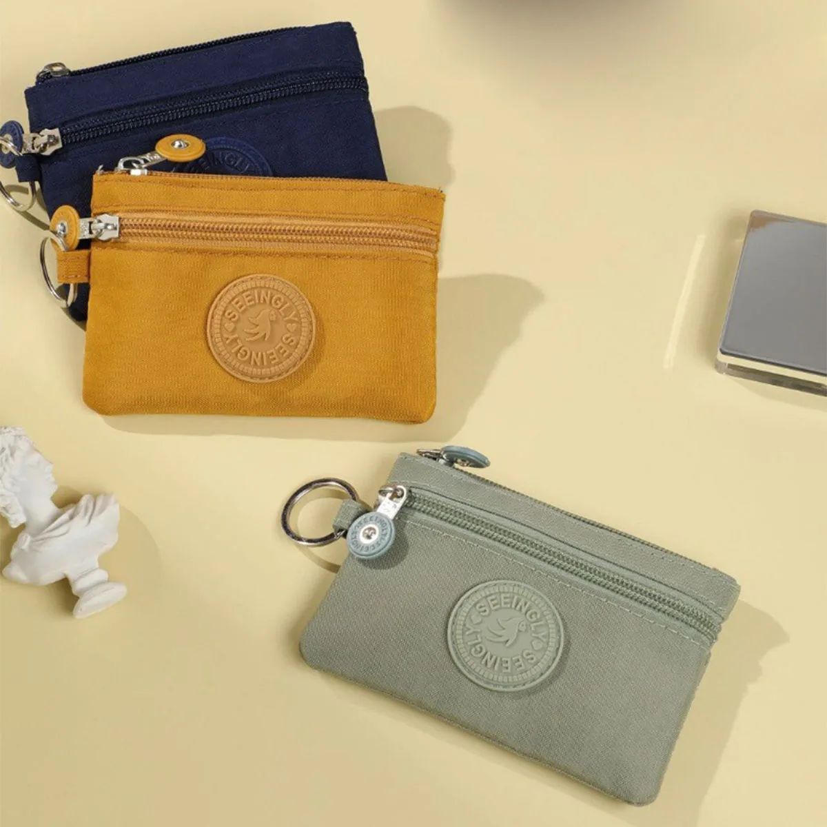 

New Simple Mini Nylon Coin Purse Gift Item with Zipper Key Holder Compact Portable Coin Pouch for Daily Use
