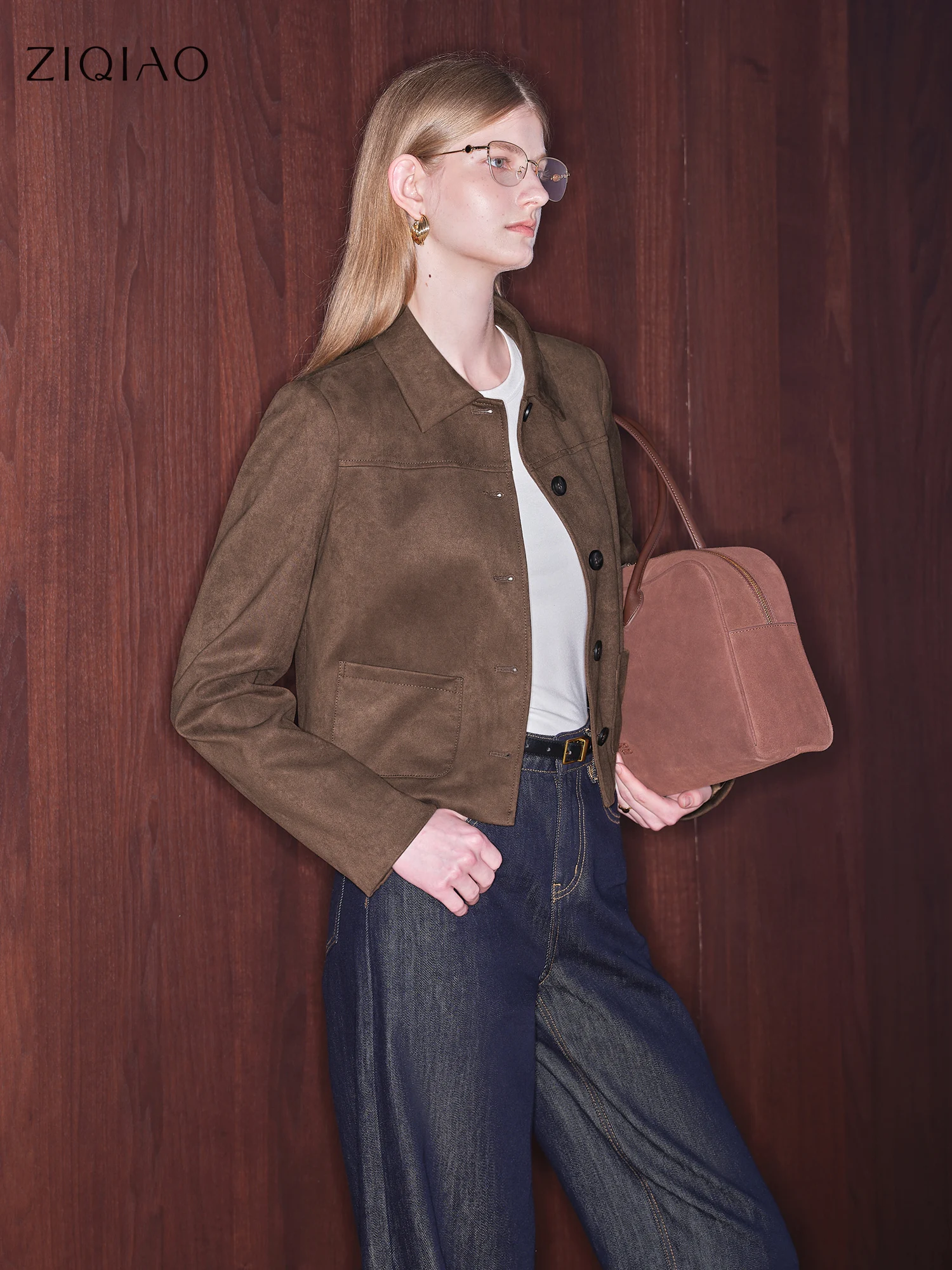 

ZIQIAO Petite Vintage Brown Smart Imitation Deer Skin Women's Short Lapel Jacket - 2025 New Autumn Collection 25ZQ93103