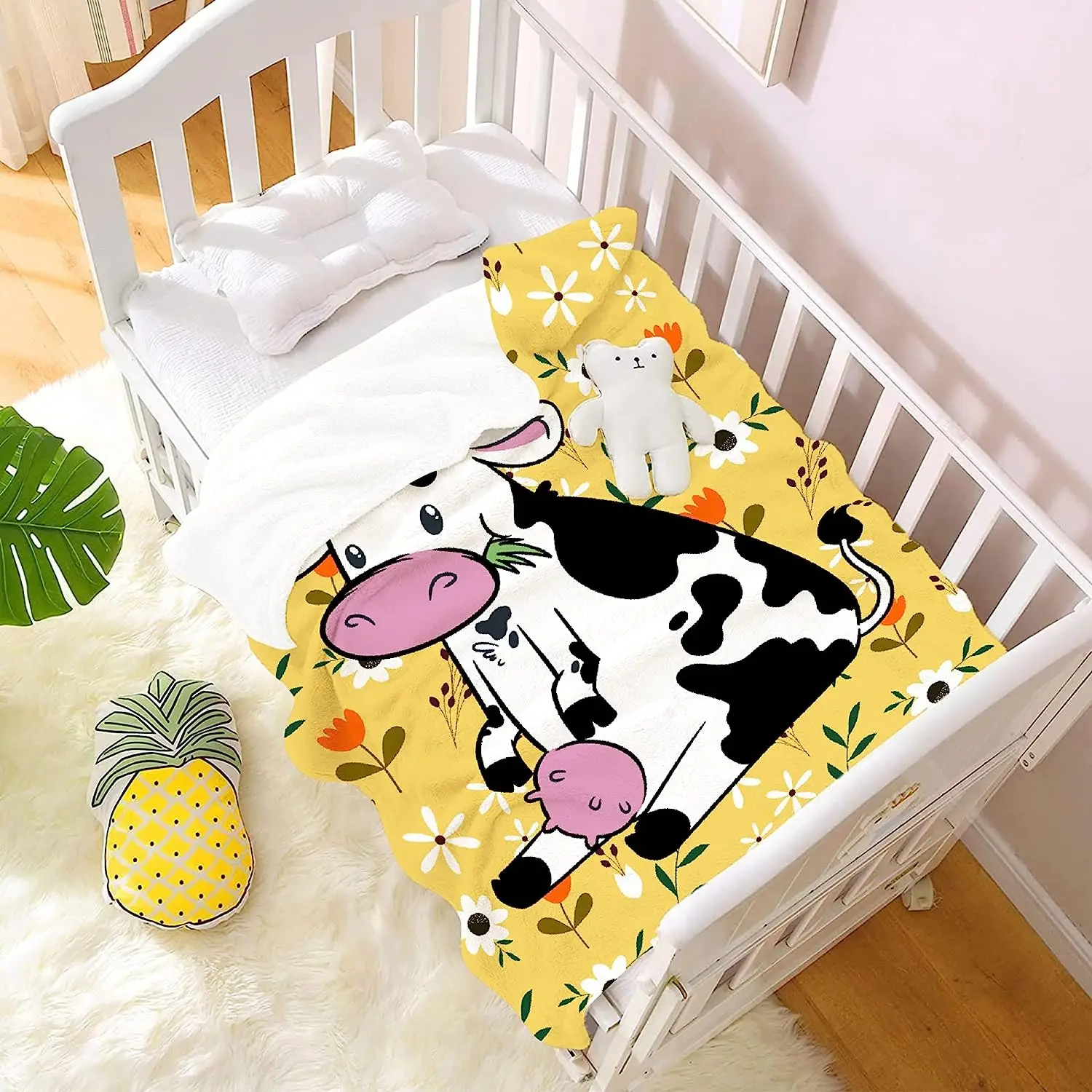 Dairy Cattle Throw Blanket, Milk Cow Blanket Plush for Baby Girls Boys Gifts, Ultral Soft Lightweight Cozy Flower Floral