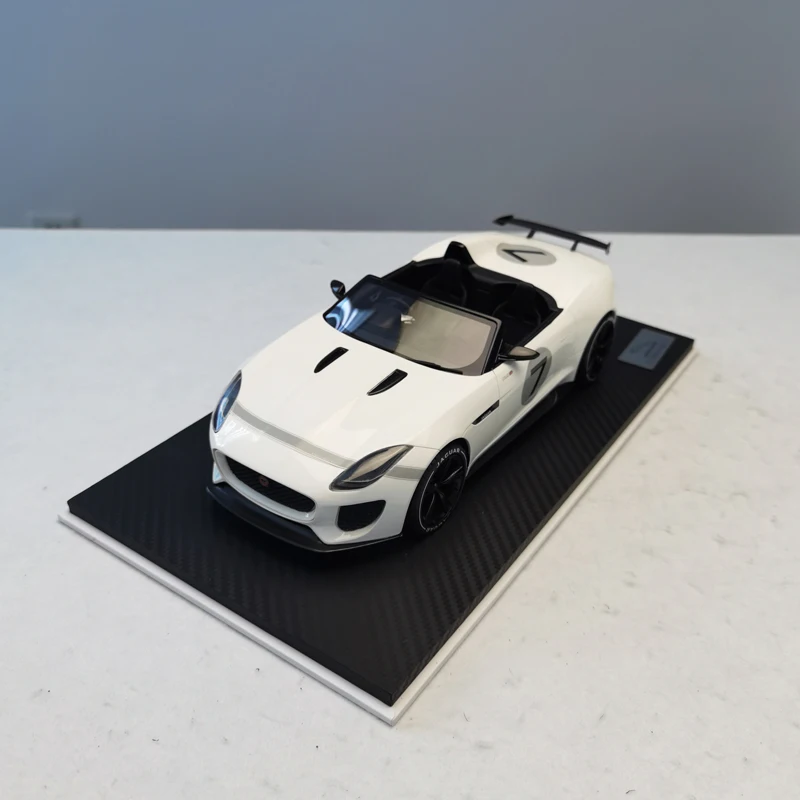

1:18 F-TYPE PROJECT7 Convertible sports car model resin boutique car model collection gift