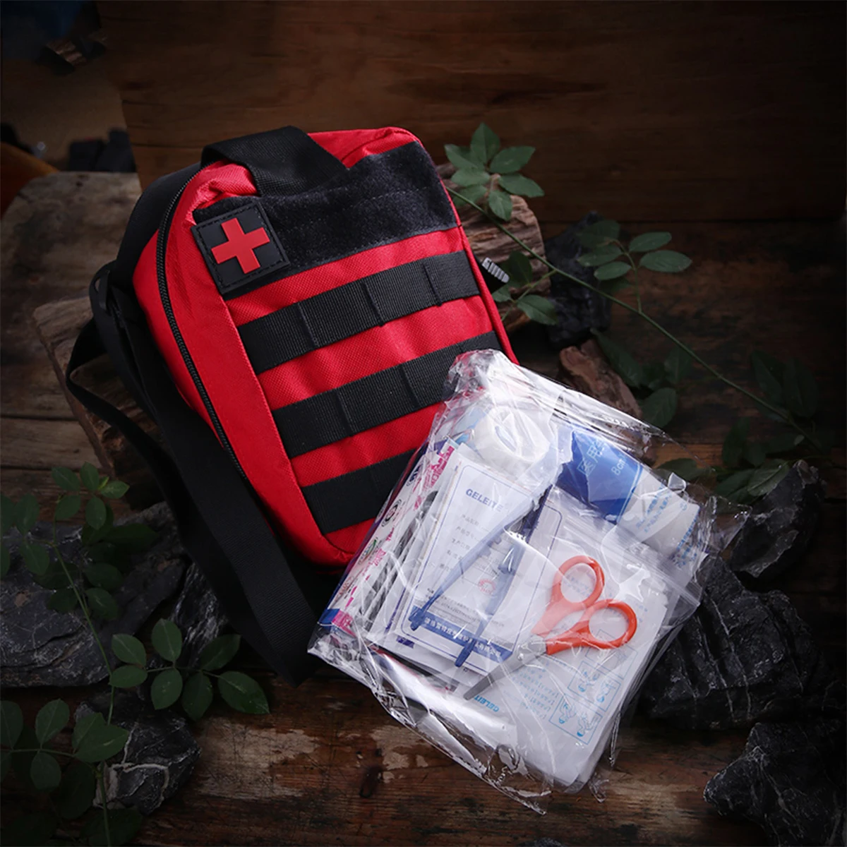 

19pcs First Aid Kit Portable Medical Bag Emergency Survival Gear Kit Compact Rescue Set for Outdoor Hiking Camping Adventures
