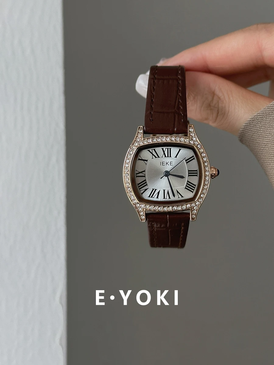 

Retro-Style, Luxurious Women'S Quartz Watch With Leather Strap, High-Quality Watch, Fashionable Quartz Wristwatch, Unique Watch.
