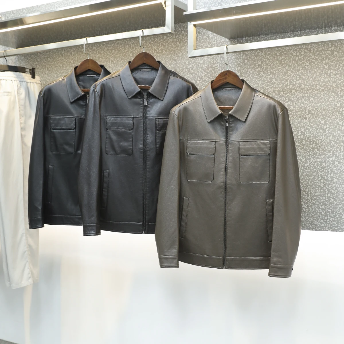 

Импортная мужская куртка из ультразамшевой кожи: модная городская модель с длинными рукавами, на молнии, для осени, в стиле бизнес-кэжуал