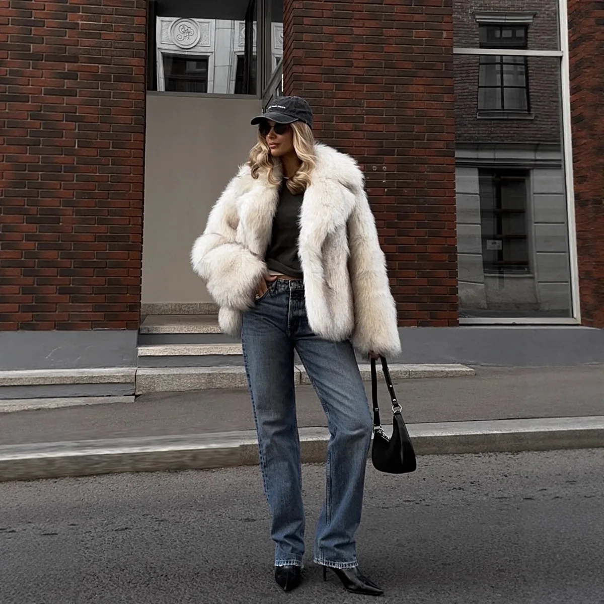 Faux Fox Fur Coats Women Solid Fur Jackets Lapel Collar Long Sleeves Thick Warm Fur Loose Fit Casual Office 2025 Autumn Winter