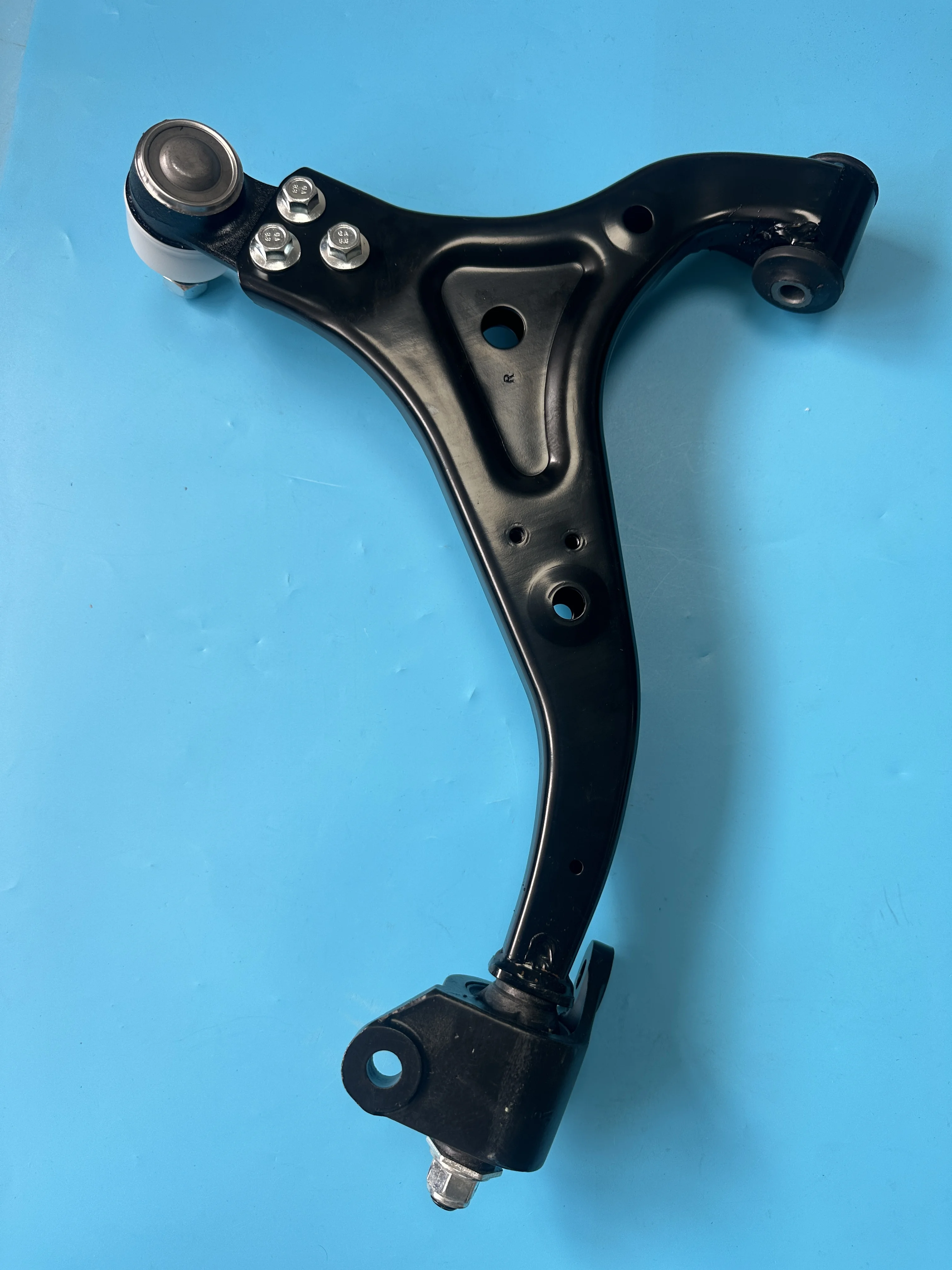 

Front Right Suspension Lower Arm Assy RH 4452034005 For Ssangyong Korando C