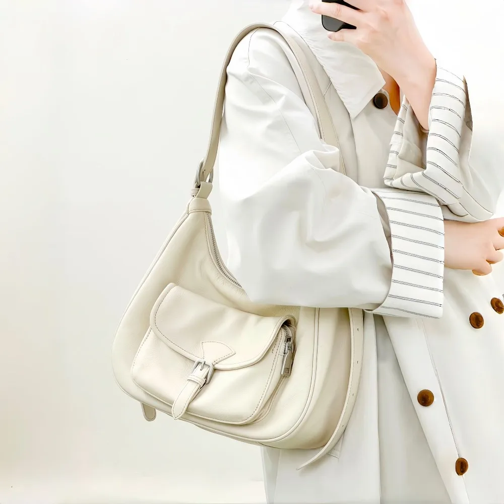 

2026 Spring and Summer New Tote Bag Women's Fashion Versatile Texture Unique Fashion Simple Commuting Large Capacity Shoulder