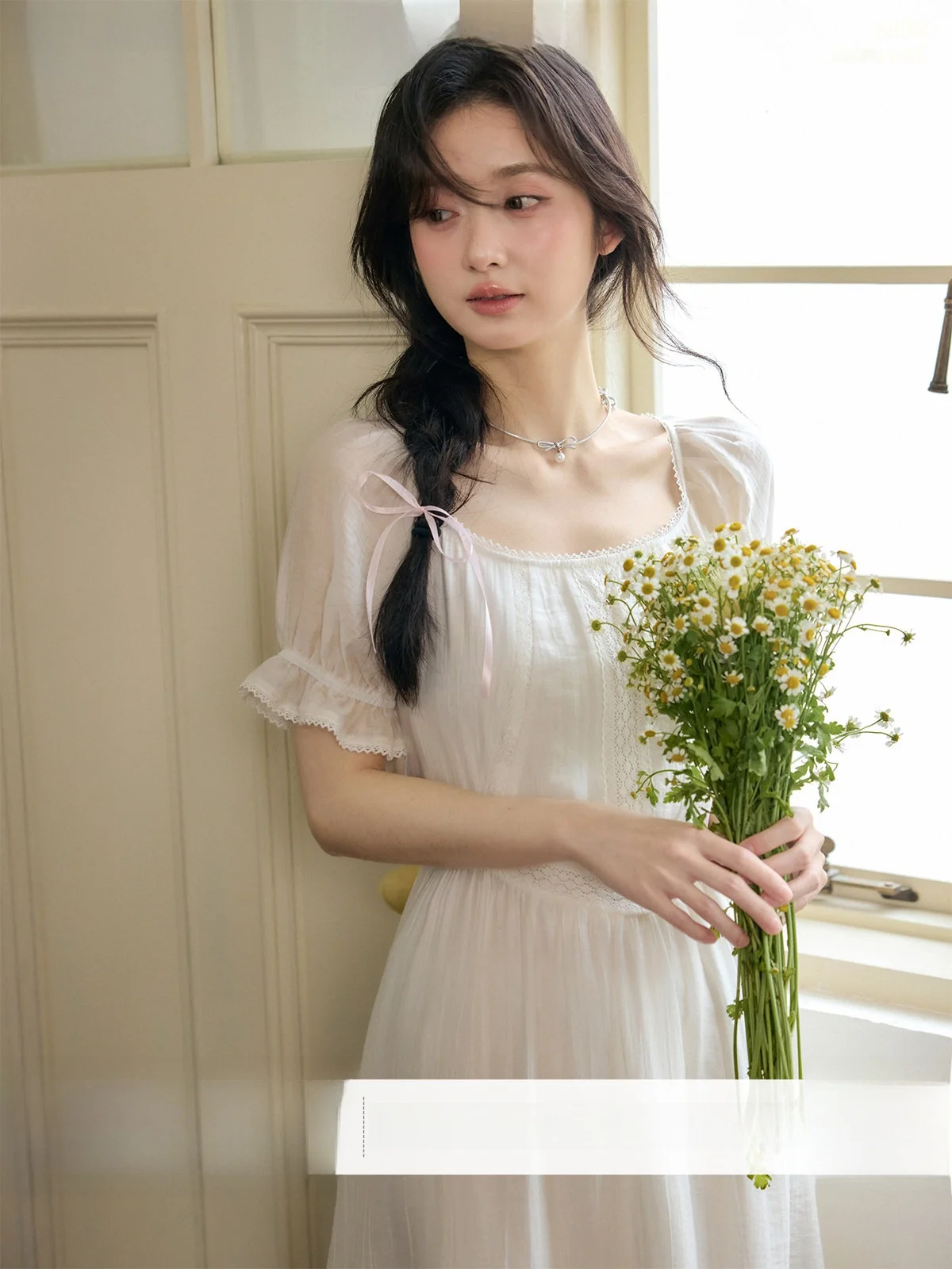 

Elegant Romantic round Neck Bubble Sleeve Long Dress Cleanfit Style Polyester Fiber Lyrca Fabric A-Line Skirt for Teen Girls