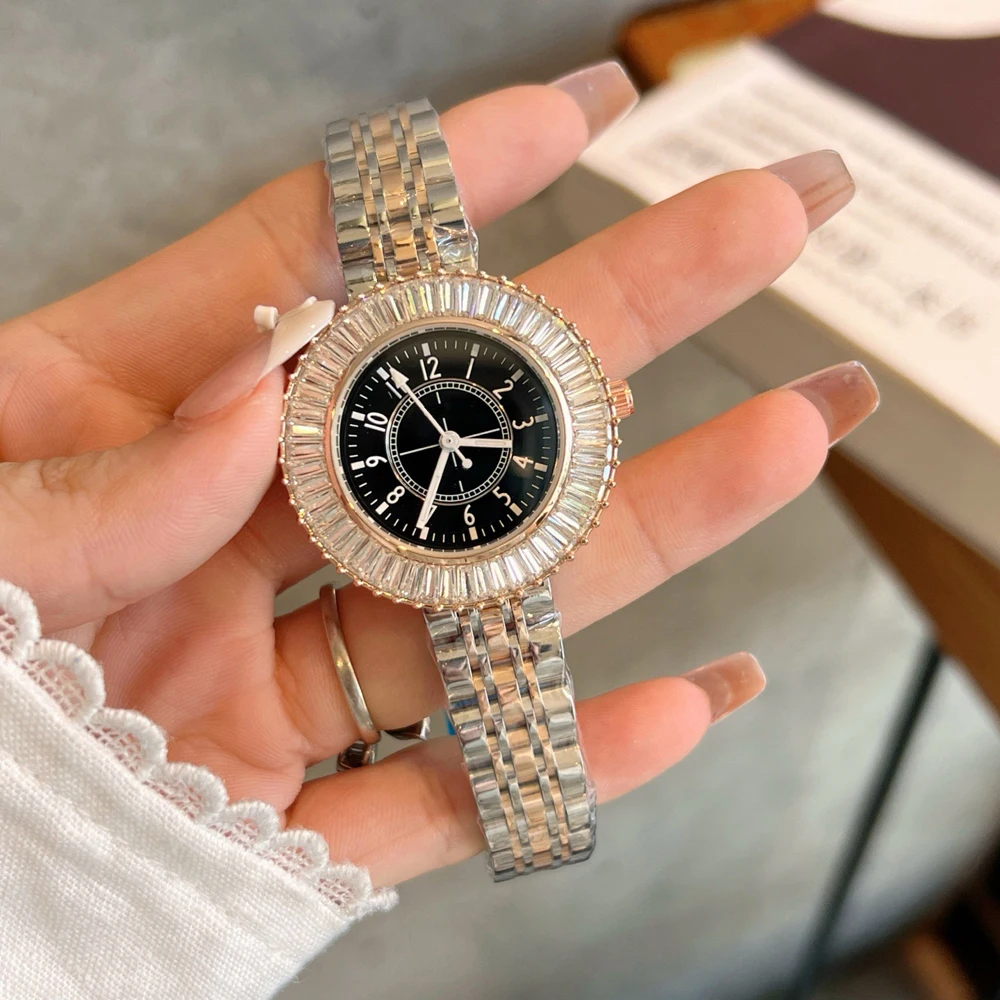 ファッションブランド腕時計女性ガールレディースかわいい宝石クリスタルスタイルダイヤルスチールメタルバンドクォーツ高級時計 CH132