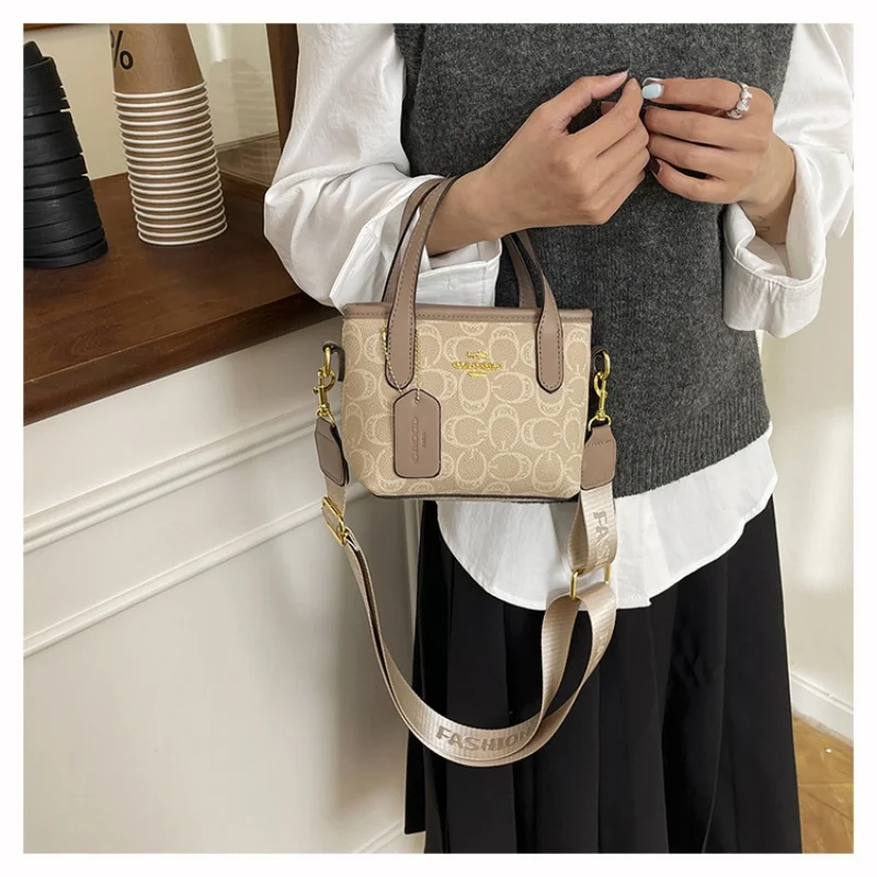 summer-new-high-end-ladies'-underarm-bags-classic-retro-handbags-fashionable-printed-ladies'-crossbody-bags