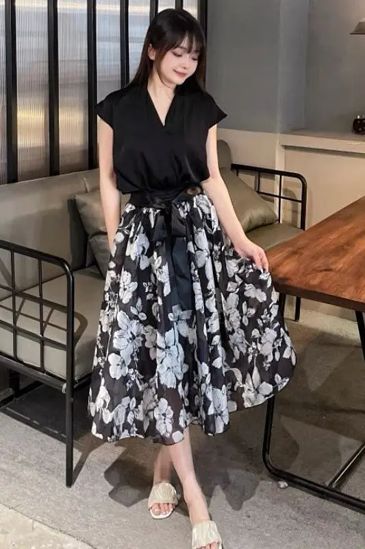 Women's Trend High Waisted Slimming Printed Half Skirt High-End Feeling Gauze Long Skirt Summer 2026 Elegant Vintage Skirt S320