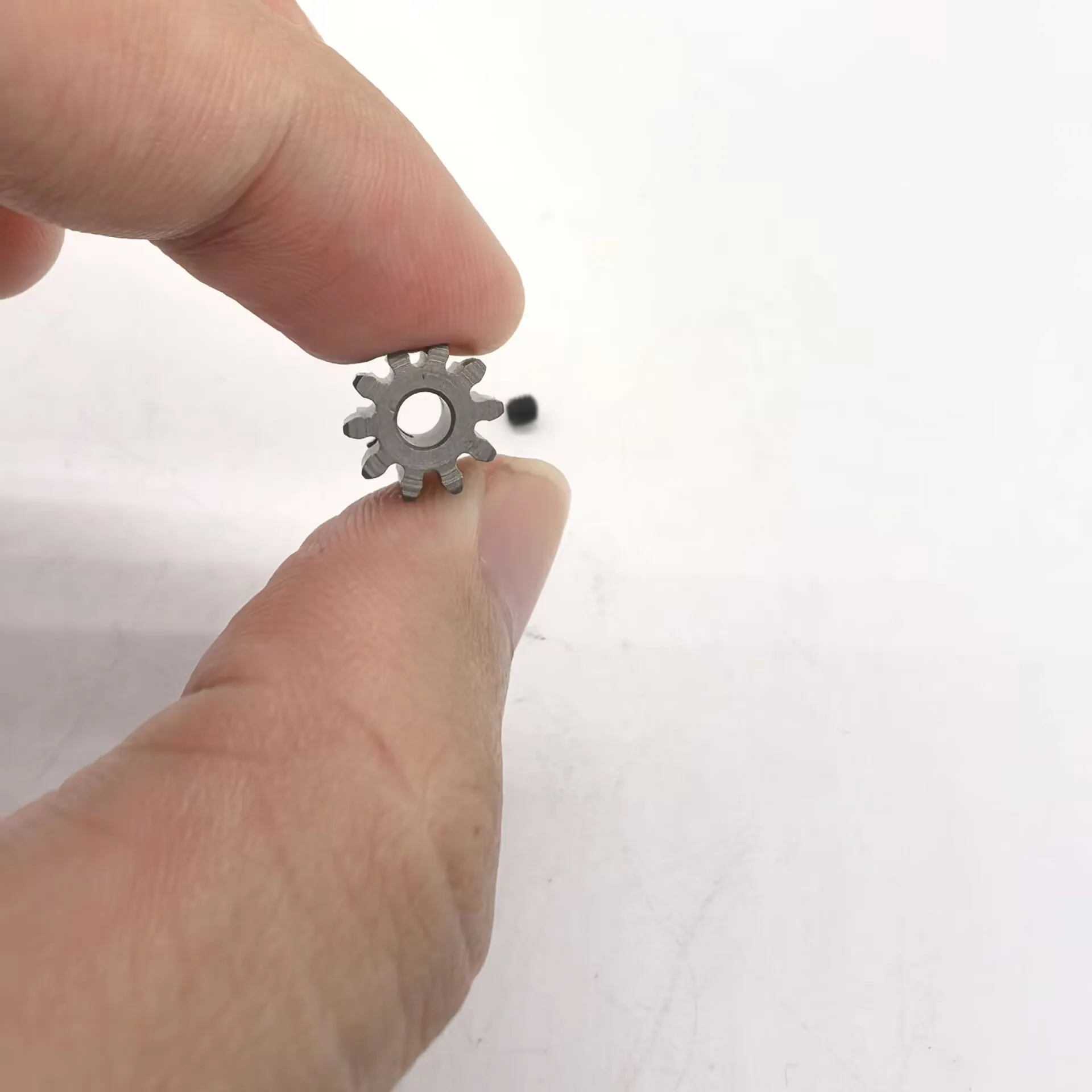 

3 шт. универсальных металлических шестерен для мотор-редуктора для радиоуправляемых грузовиков Tamiya 1/14, прицепов, самосвалов, а также для автомобилей Scania, MAN, Benz Actros, Volvo. Запчасти для DIY.