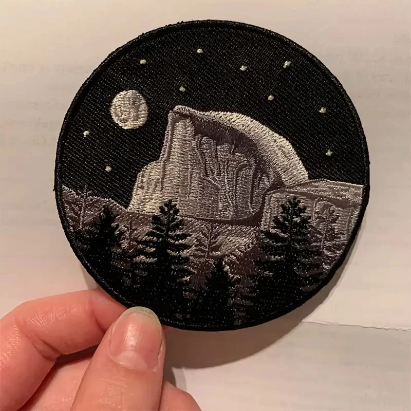 1PC Nature Explorer Embroidered Patch Iron On Travel Walker Lover Outdoor Badge DIY Gift For Clothes Cap Bag Jacket Trucker Hat