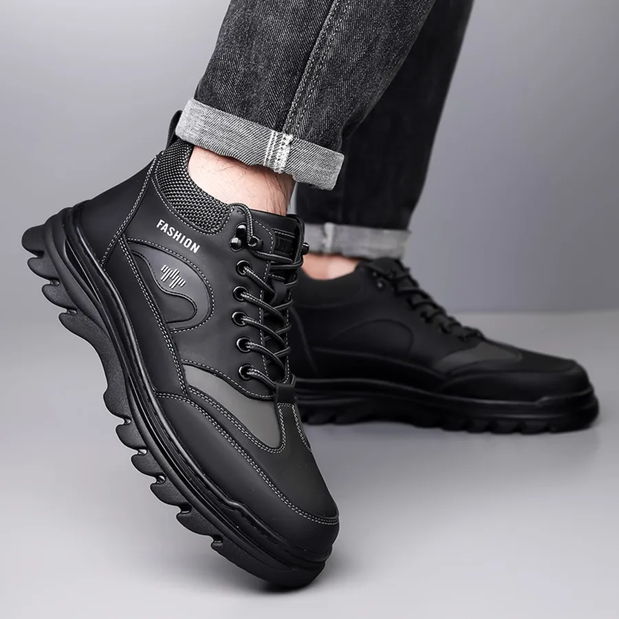 Men's High-Top Boots, Top-Grain Cowhide Lace-Up Round Toe Padded Winter Comfort for Casual Outdoor Use