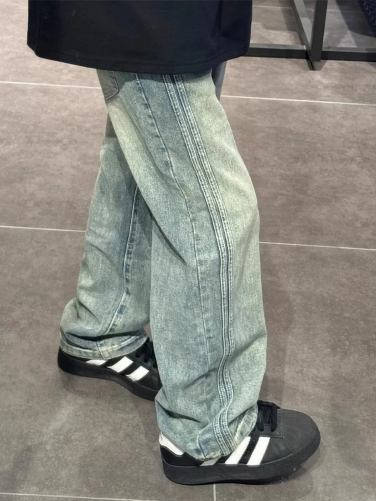 

Американские винтажные прямые мужские джинсы, свободные широкие длинные брюки в стиле хип-хоп, модные уличные брюки, осень-зима, новинка...