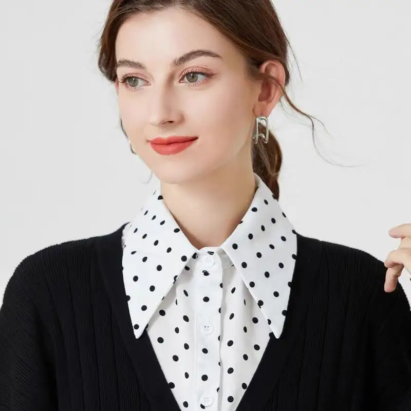 

Women Blouse Sweater False Collar Lapel Fake Collar Vintage Detachable Shirt Collar Casual Sweater Stand Button False Collar