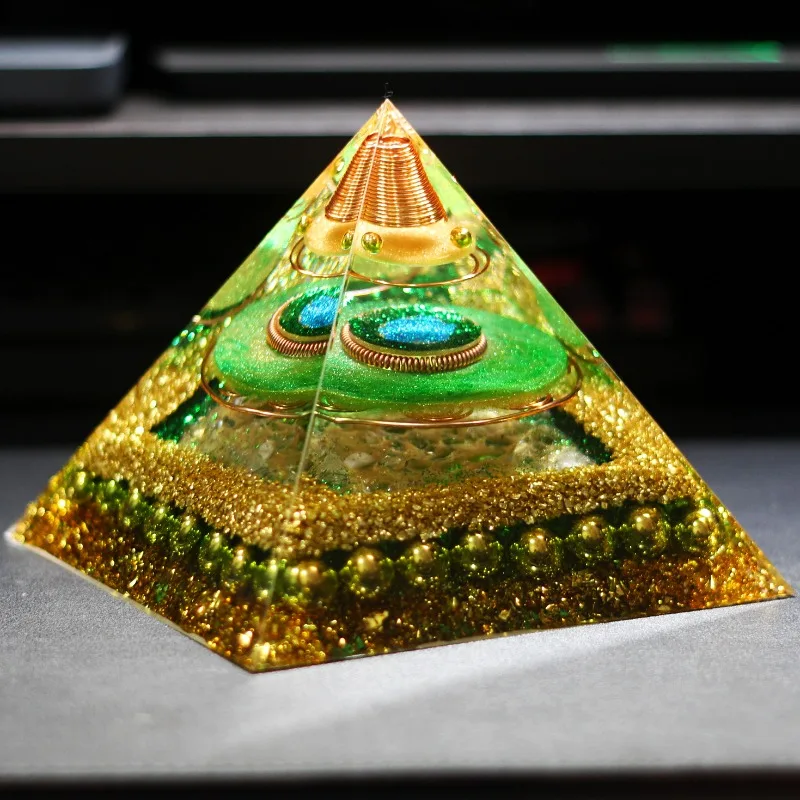 Resin crystal ornaments, Great Pyramid tabletop handicrafts
