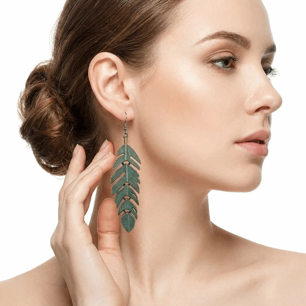 Retro Metal Dangle Earrings Vintage Hong Kong Style Alloy Material Boho Earrings Royal Court Design Fine Electroplating