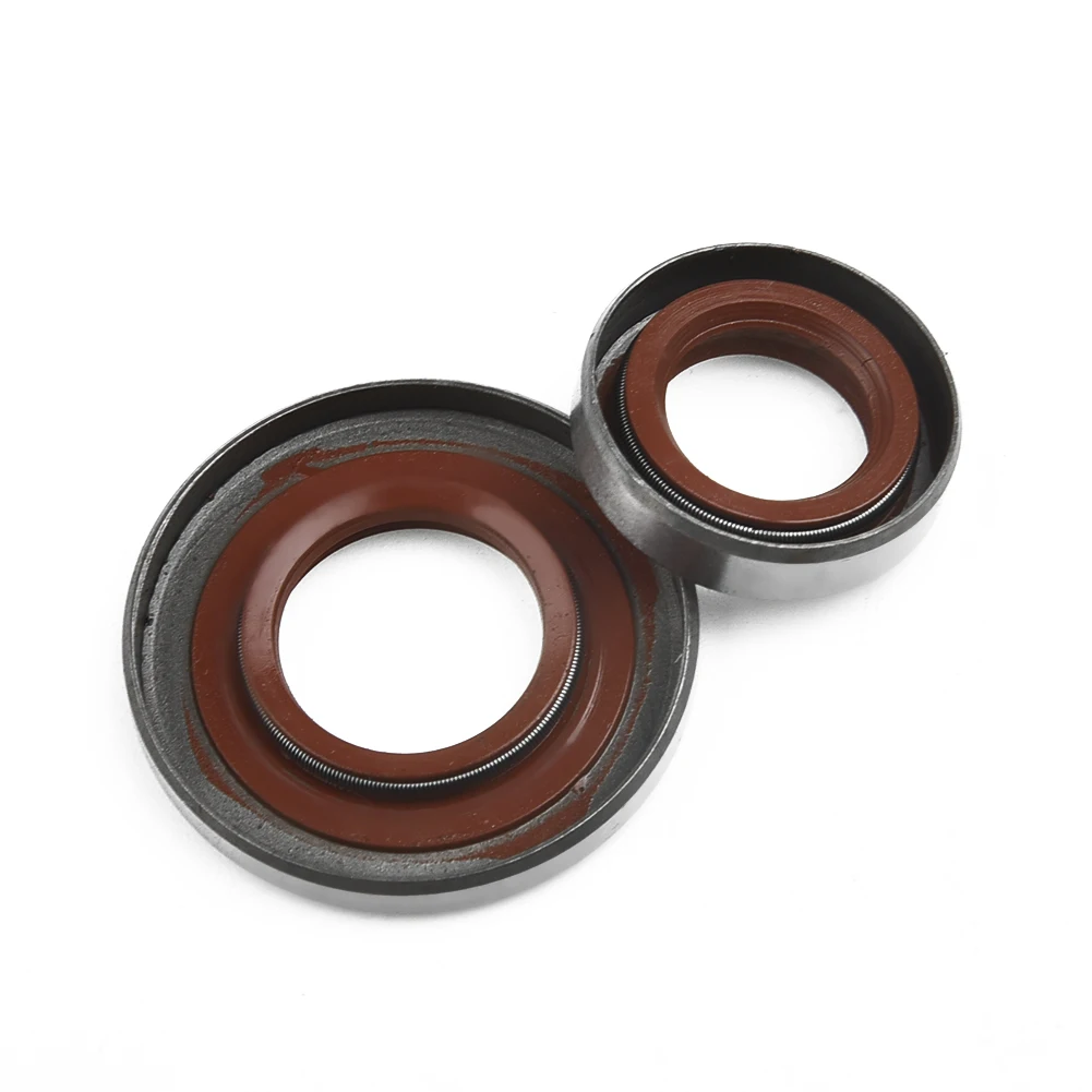Crankshaft Oil Seal Set 2 pieces for 028 Chainsaw Models 028 028 AV 028 WB Replacement part for crankcase oil containment