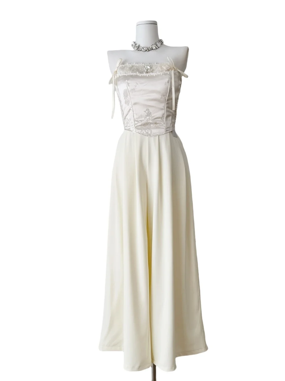 

New Chinese Sle Heavy Embroidery ter Ne ort Svel Top High Waist Skirt Two Piece Set for Young Women