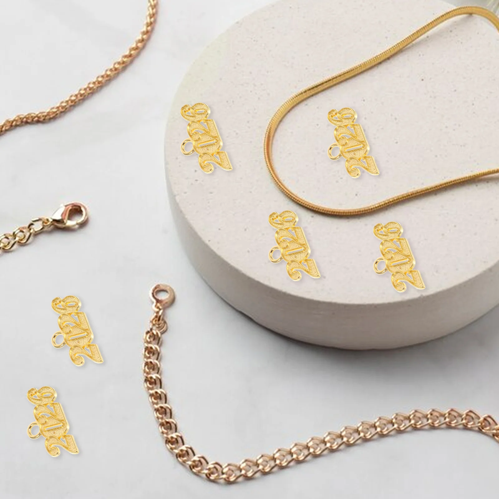 

100 Pcs Jewelry Craft Charms Number Pendant Year Necklace Golden Graduation Cap Accessories