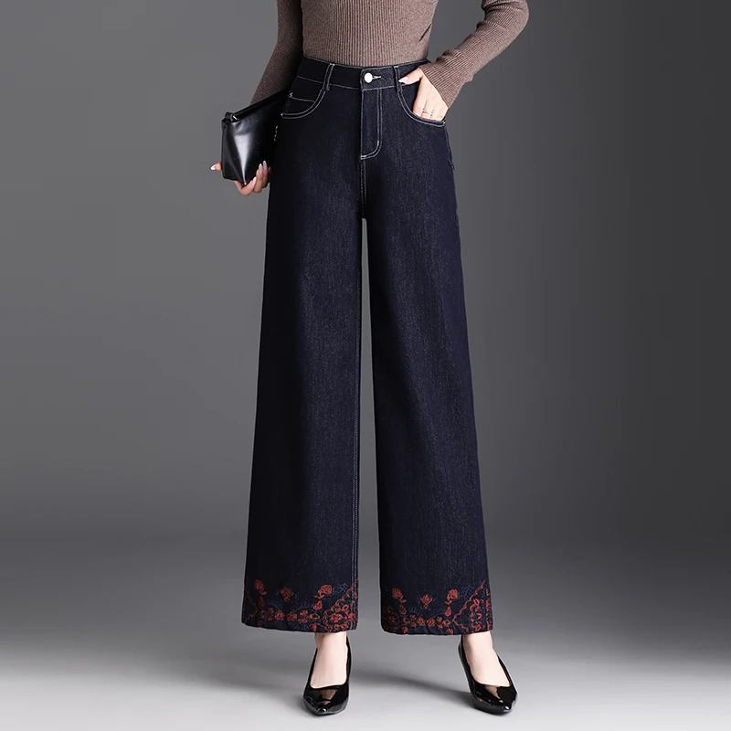 

Джинсы женские с высокой талией, вышивкой, широкими штанинами, осенние, новинка 2025, винтажные, свободные, для женщин 50+, прямые, облегающие брюки