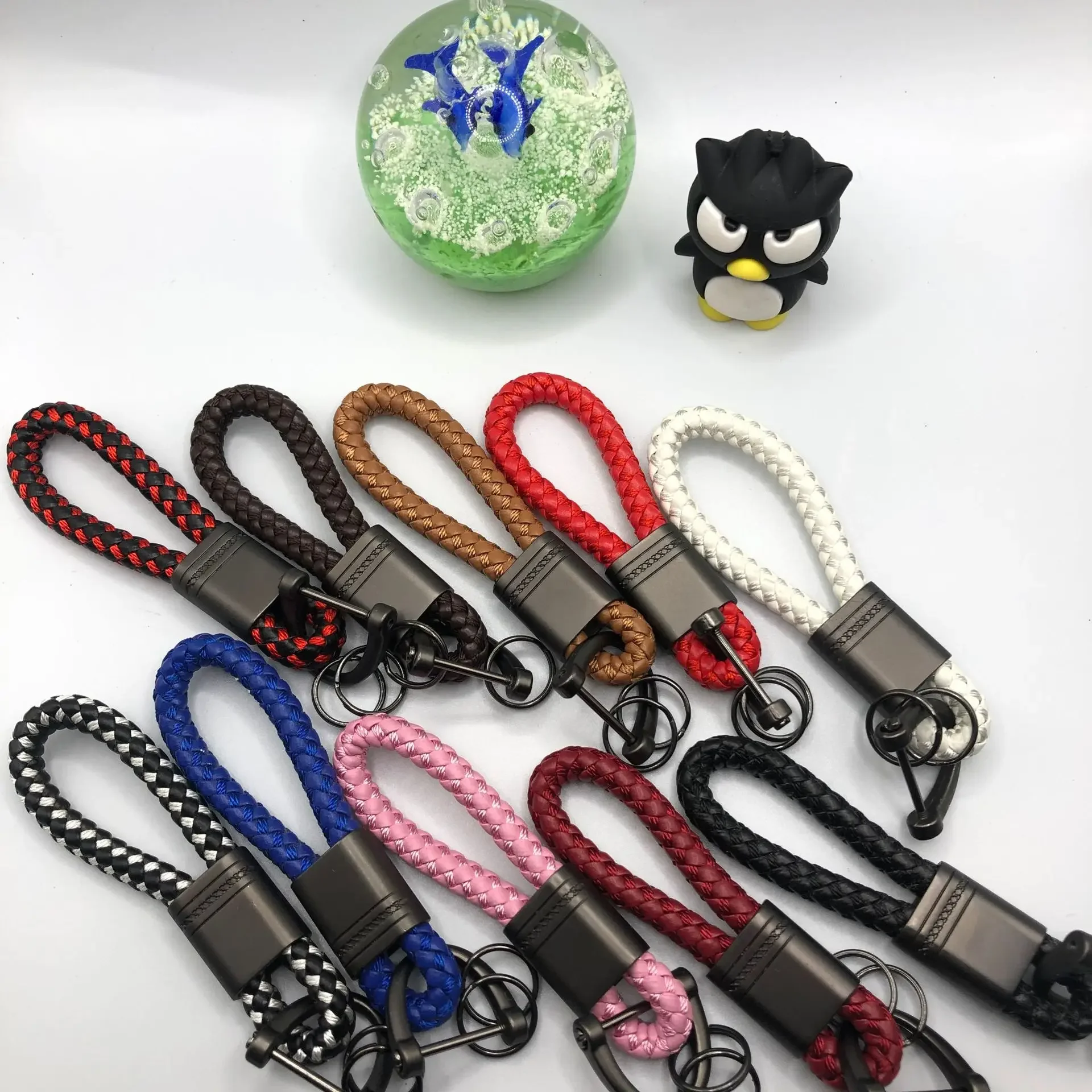 

Horseshoe buckle key chain New Hand-woven Leather Car Key Ring Men Women Rope Key Chain Waist KeyChain Charm Gift Jewelry