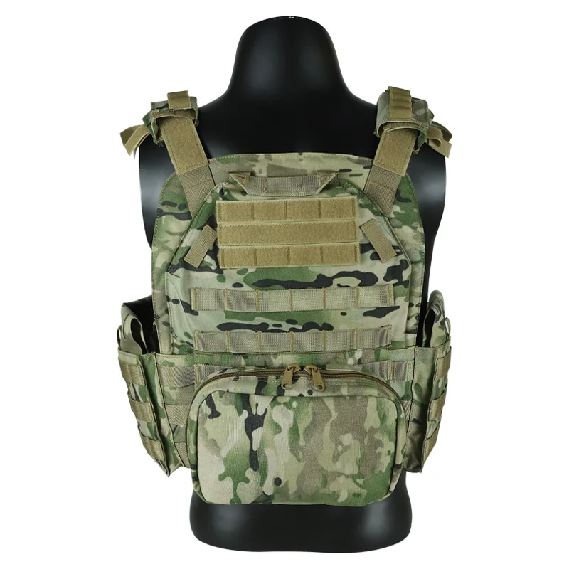 New custom-made tactical military training suit with water-repellent and breathable multi-functional