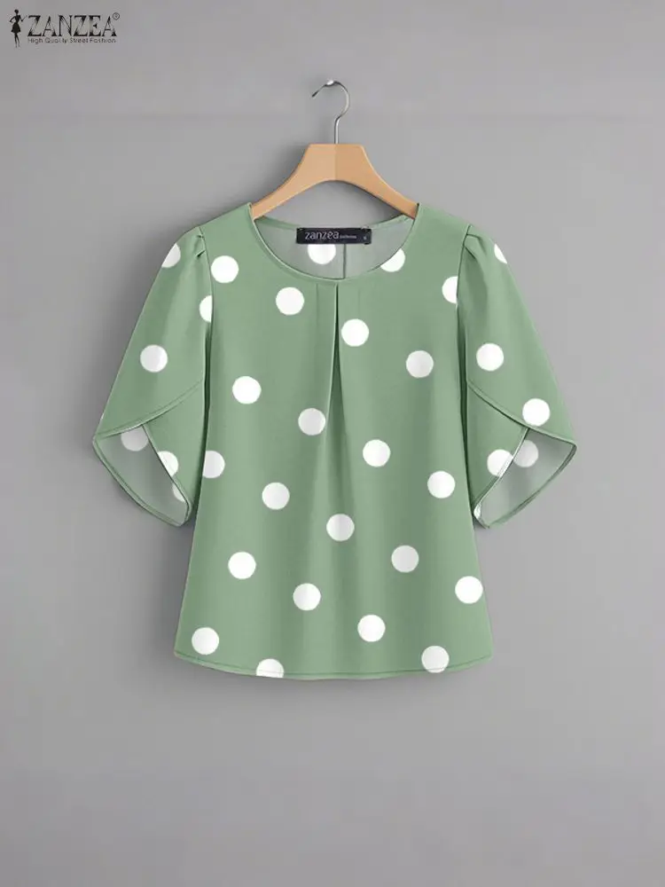เสื้อผู้หญิงลายจุดสุดหรู ฤดูร้อน 2025 สไตล์ลำลอง คอกลม แขนครึ่งกลีบดอกไม้ จับจีบกลับด้าน เสื้อท็อป ZANZEA เสื้อผ้าผู้หญิง ไซส์ 3XL