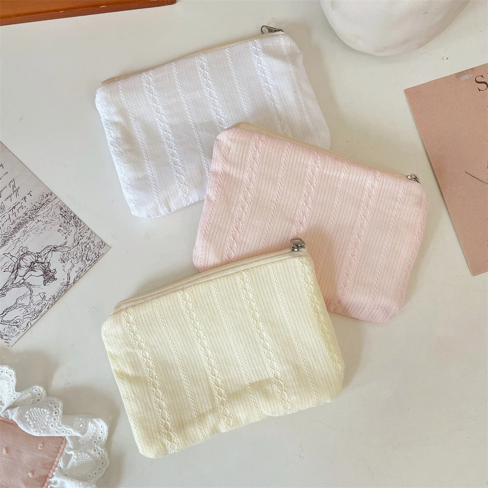 Kawaii صغيرة السفر مستحضرات التجميل أحمر الشفاه سماعة كابل بيانات حقيبة التخزين محفظة المرأة المحمولة حقائب ماكياج صغيرة محفظة كيس مزموم