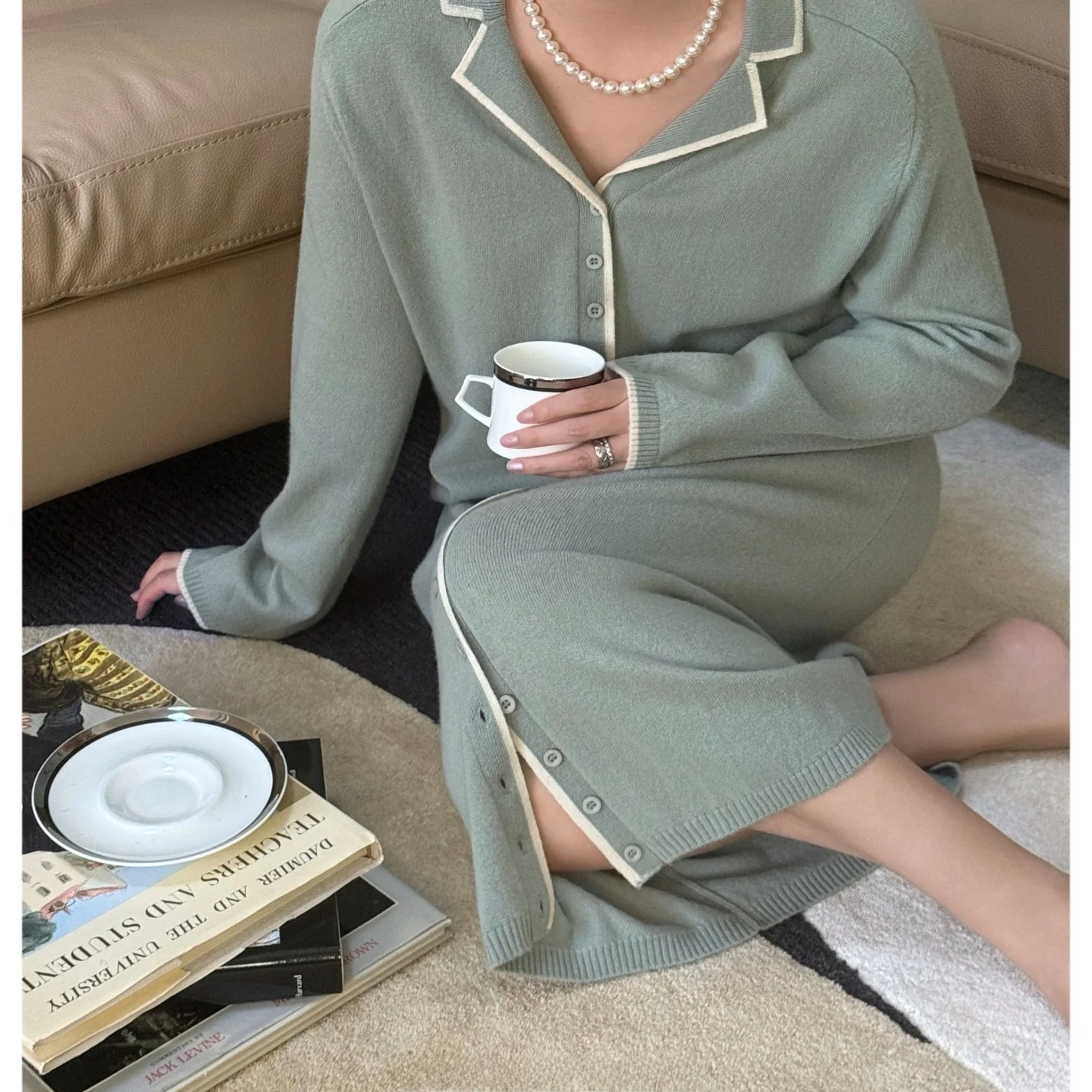 

Elegant Lady Long Woolen Dress Soft Skin-friendly Slimming Button Detail Knitted Maxi Dress for Women Autumn Season Regular Fit