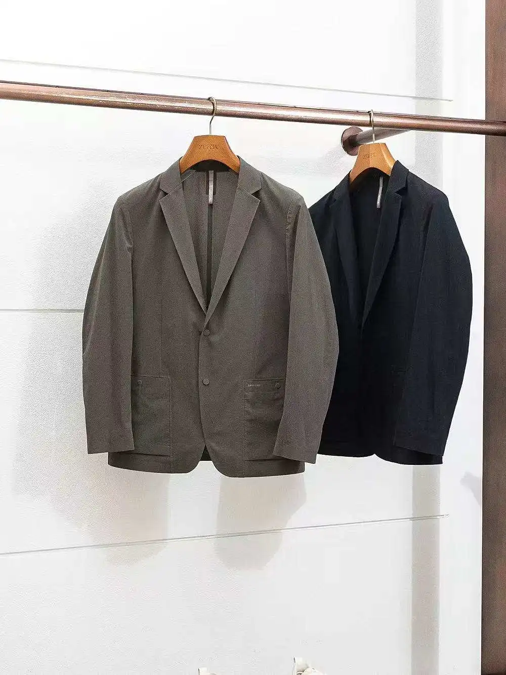 

Легкий дышащий мужской повседневный костюм для весны и лета, не мнущийся, простой в уходе, модный городской стильный пиджак с длинным рукавом