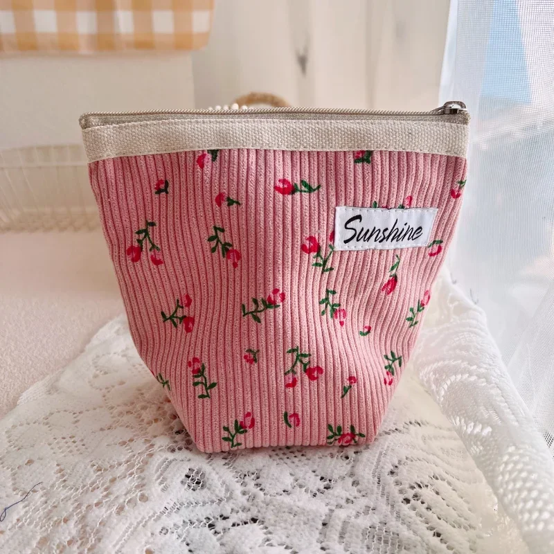 Borsa portaoggetti floreale in velluto a coste di nuova moda borsa cosmetica per trucco da viaggio borsa per trucco borsa per rossetto porta carte