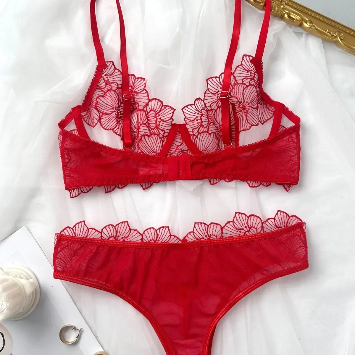 Conjunto de lingerie sexy exótico bordado floral para mulheres, sutiã fino elegante, veja através de roupas íntimas para senhoras, novo