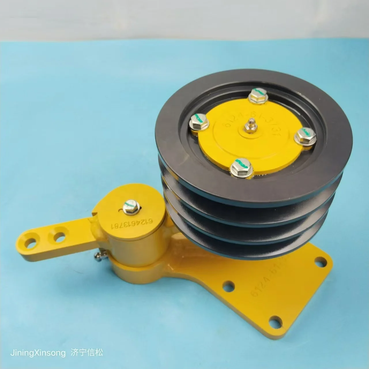 

6128-61-3804 6128-61-3803 Tension Pulley Komatsu Engine SA6D155-4 (3 STAGES) D355A-3