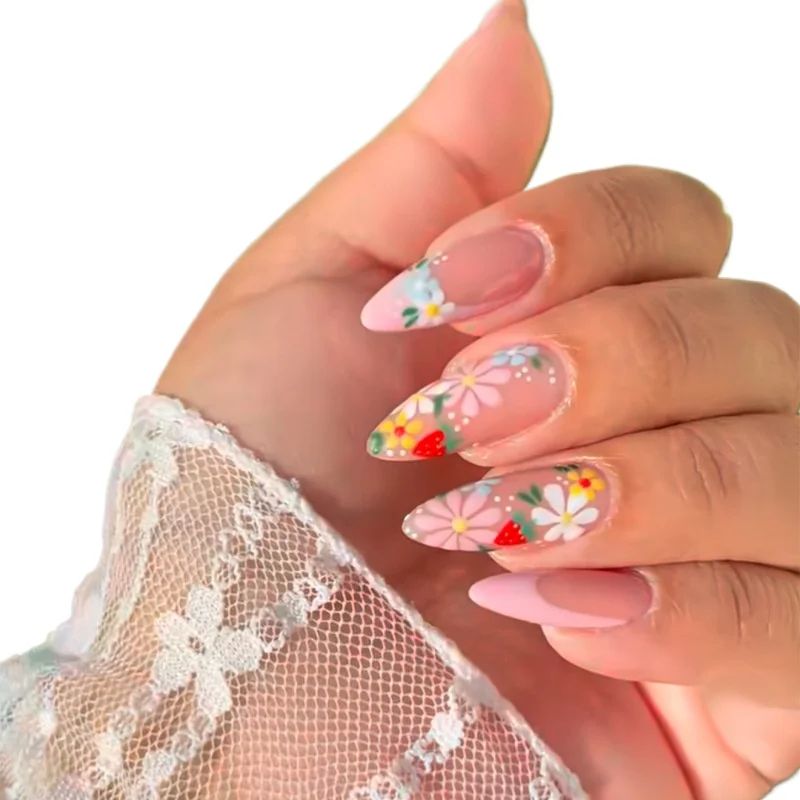 

Wearing Nail Fresh Pastoral Strawberry Flower Nail Patch Pink French Wearable