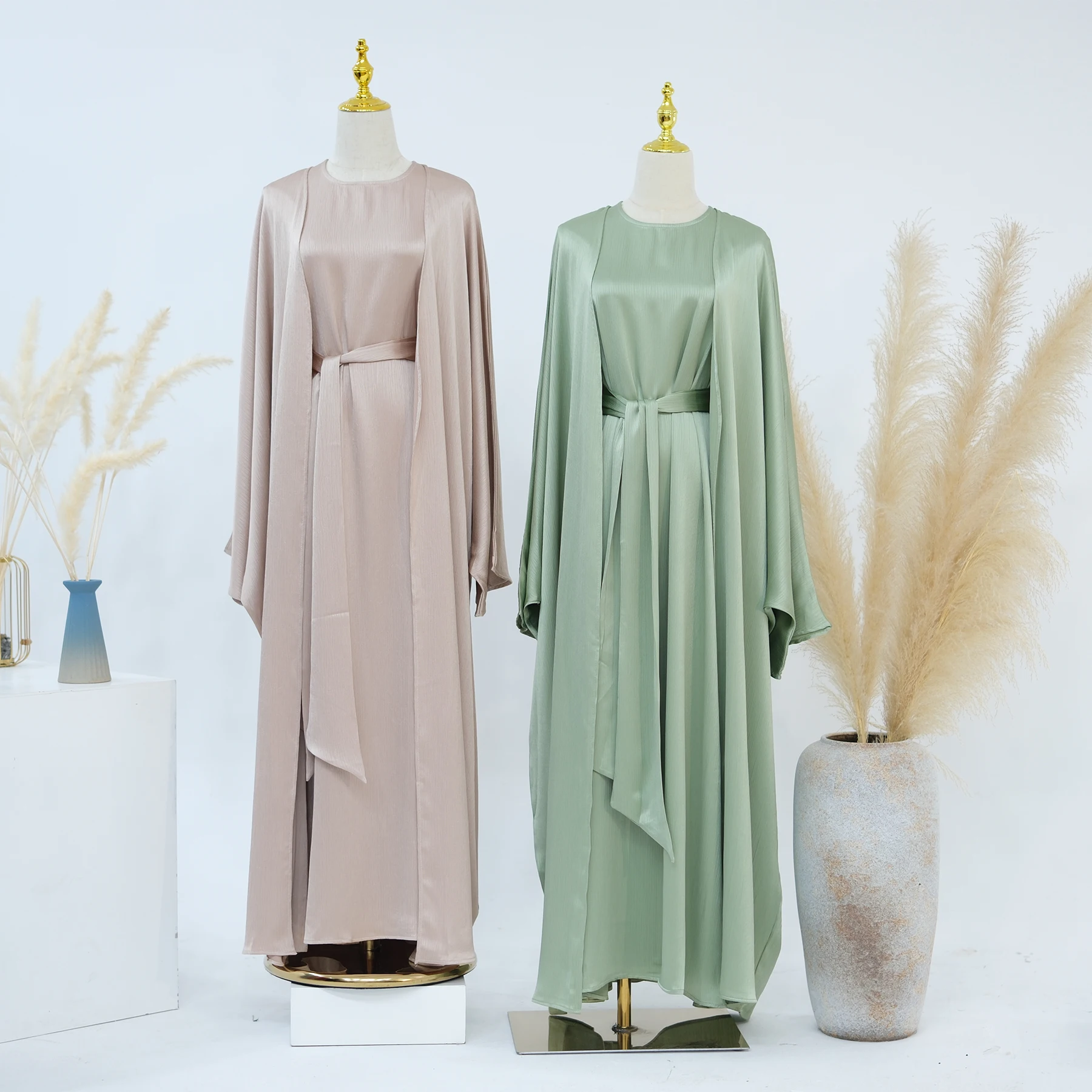 Luxury Ribbed Abaya 2 Piece Set for Muslim Women, Sleeveless Slip Dress, Batwing Abaya, Dubai Elegant Islamic Clothing, Ramadan