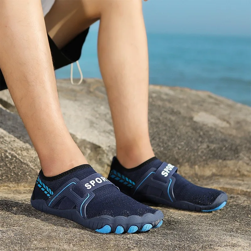 Chaussures de plage en plein air respirantes, coordonnantes, à séchage rapide, chaussures de pataugeoire pour hommes et femmes, chaussures de yoga, chaussures de lutte pour la rivière, degré d'usure