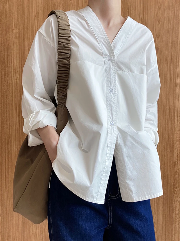 [LANMREM] Minimalism V Neck Women Shirt Solid Long Sleeve Single Breasted Office Lady Loose Blouse 2024 Autumn New 26D9764