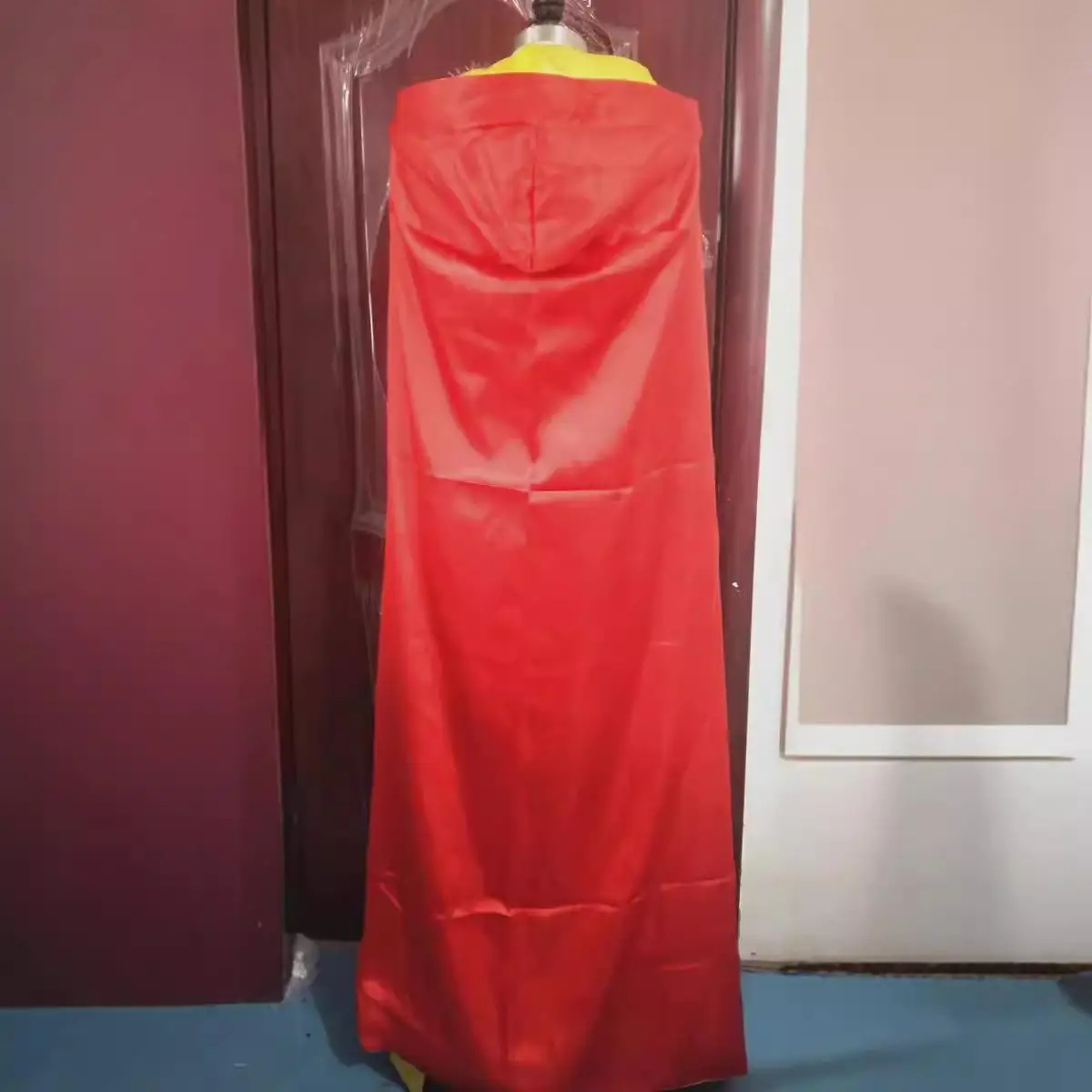 Loween-bata con capucha de doble cara, disfraz de Plang de rol, traje de actuación aterradora para escenario, ropa étnica de moda para mujer